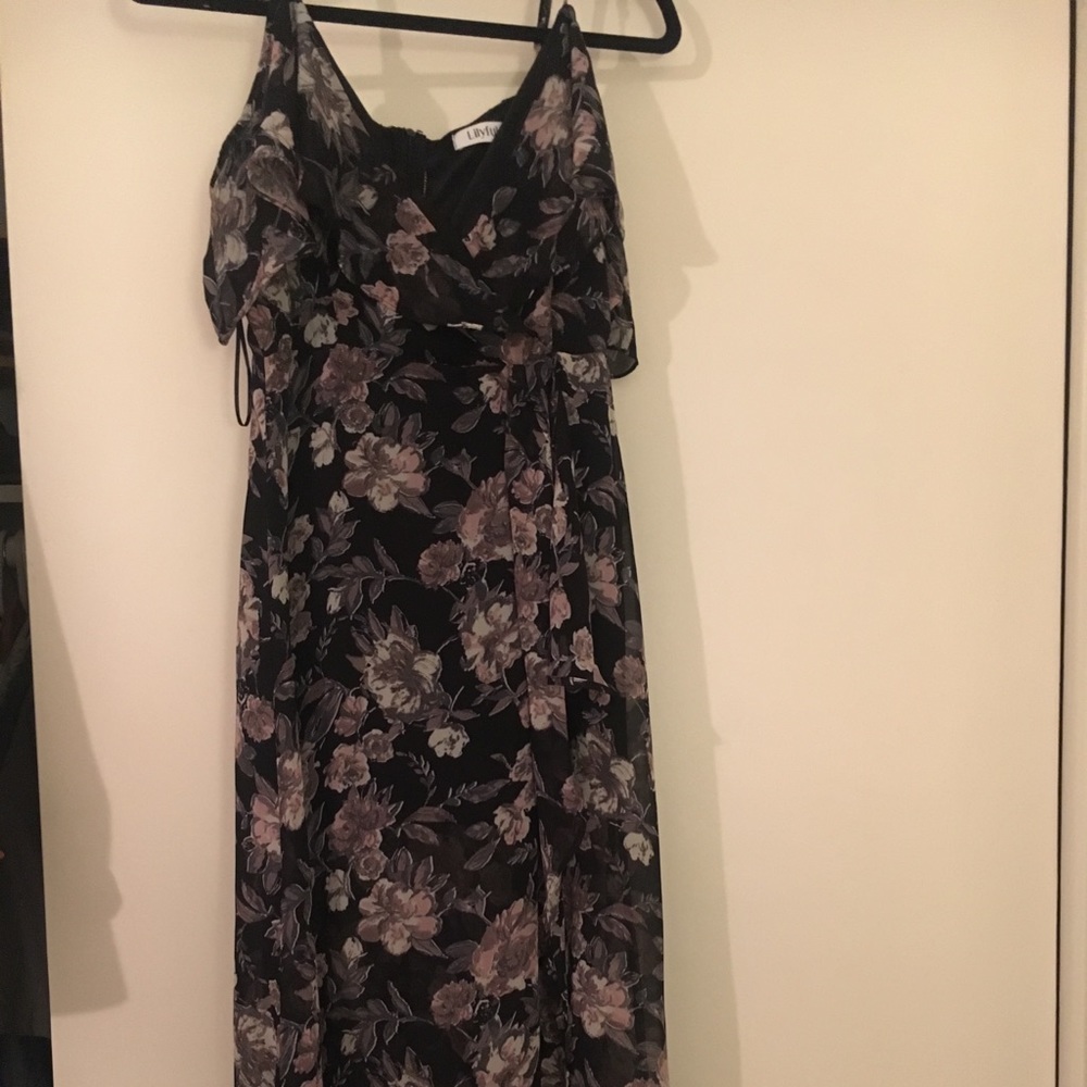 Floral maxi dress with slit